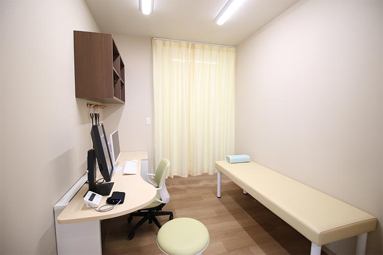 診察室1